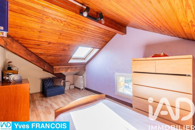 Maison - 98 m² - 5 pièces