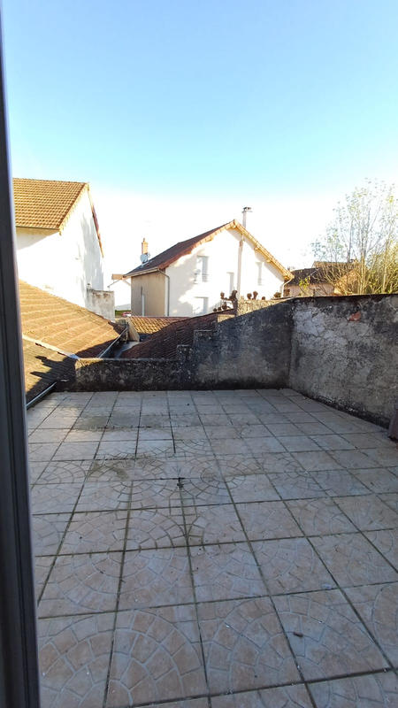 Immeuble - 68 m² - 3 pièces