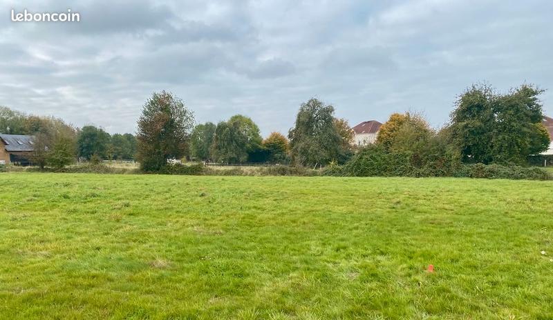 Terrain constructible - 718 m²