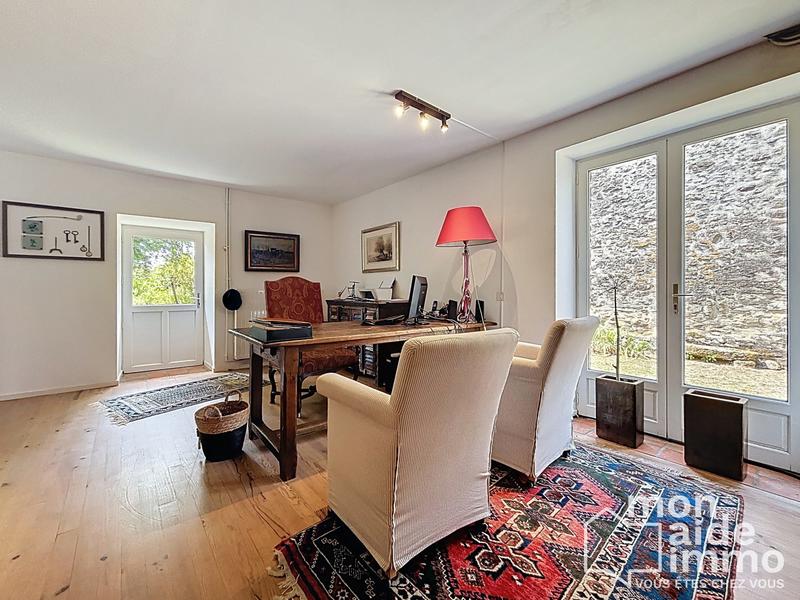 Maison ancienne - 230 m² - 7 pièces