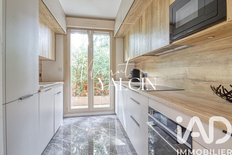 Appartement - 100 m² - 4 pièces