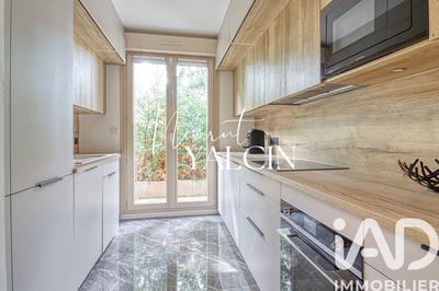 Appartement - 100 m² - 4 pièces