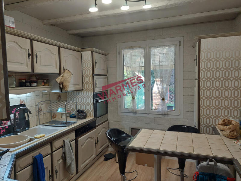 Maison traditionnelle - 94 m² - 6 pièces