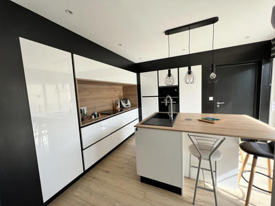 Maison - 175 m² - 6 pièces