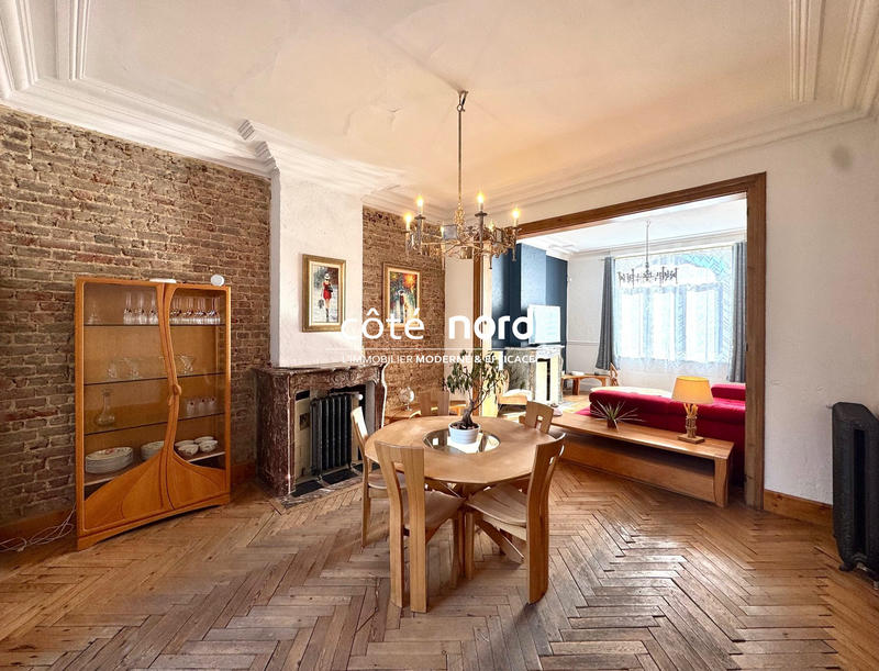 Maison ancienne - 201 m² - 7 pièces