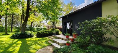 Propriété - 277 m² - 10 pièces