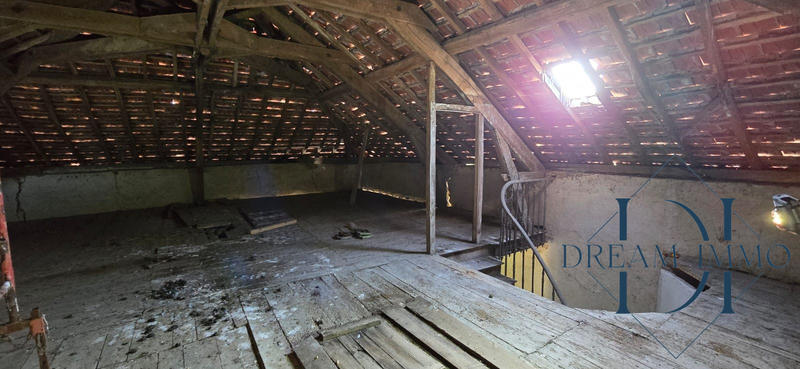 Maison - 200 m² - 9 pièces