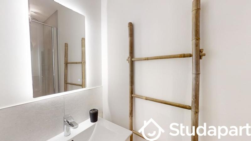 Chambre - 12 m² - 1 pièce