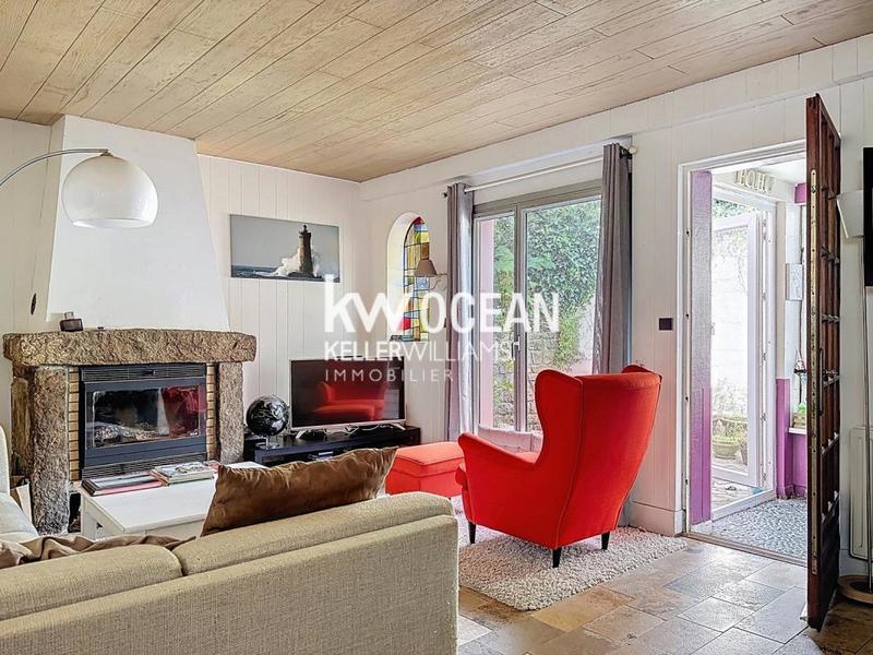 Maison - 186 m² - 8 pièces