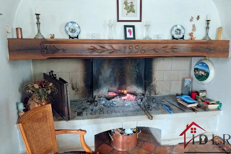 Maison - 300 m² - 7 pièces