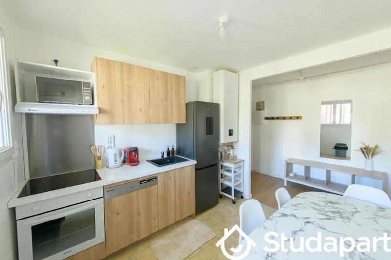 Chambre - 9 m² - 1 pièce