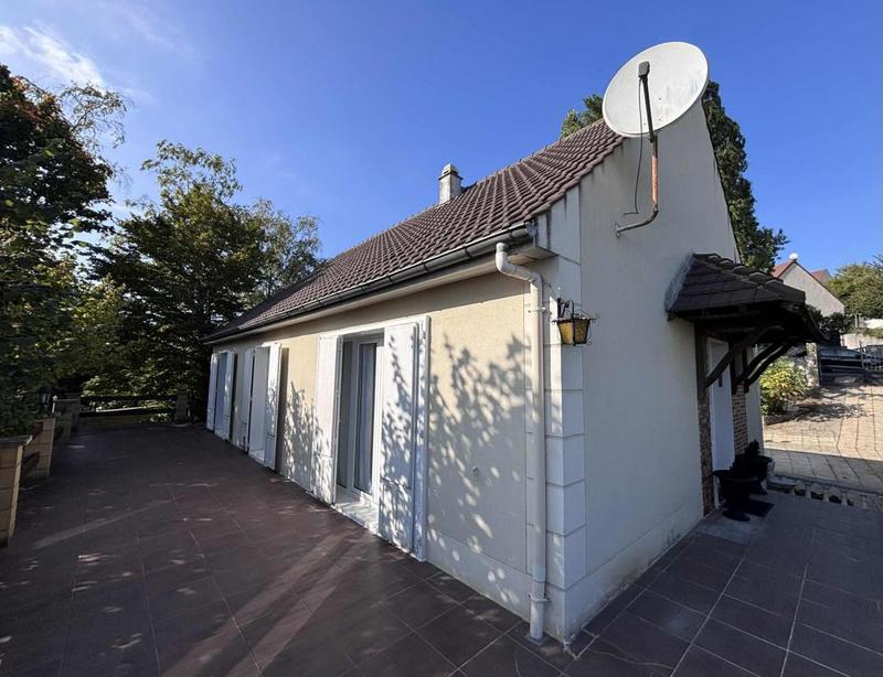 Maison - 82 m² - 5 pièces