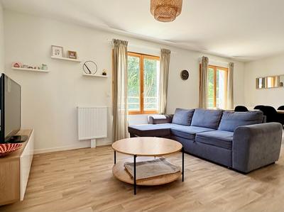 Appartement - 85 m² - 4 pièces