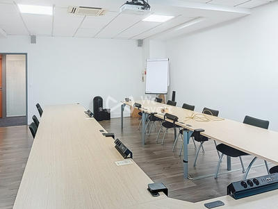 Bureau - 176 m²