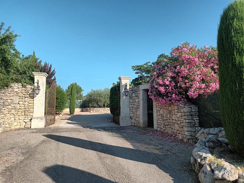 Mas - 225 m² - 5 pièces