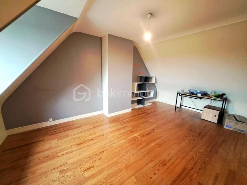 Maison - 191 m² - 8 pièces