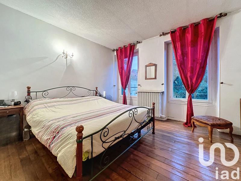 Maison - 209 m² - 10 pièces