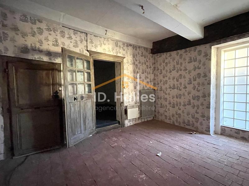 Immeuble - 90 m² - 10 pièces