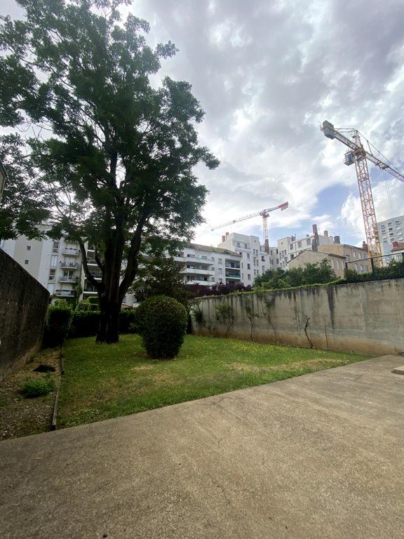 Appartement - 122 m² - 5 pièces