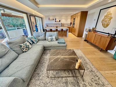 Appartement - 110 m² - 4 pièces