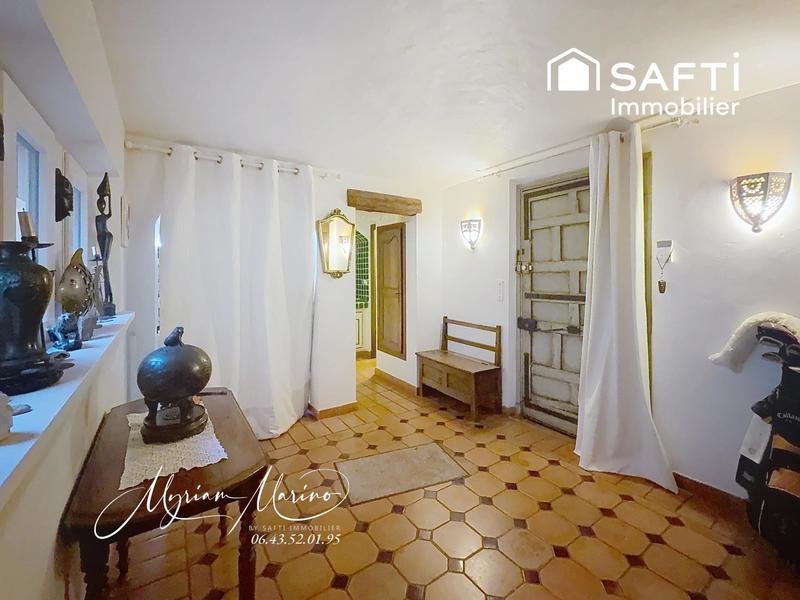 Maison - 180 m² - 7 pièces