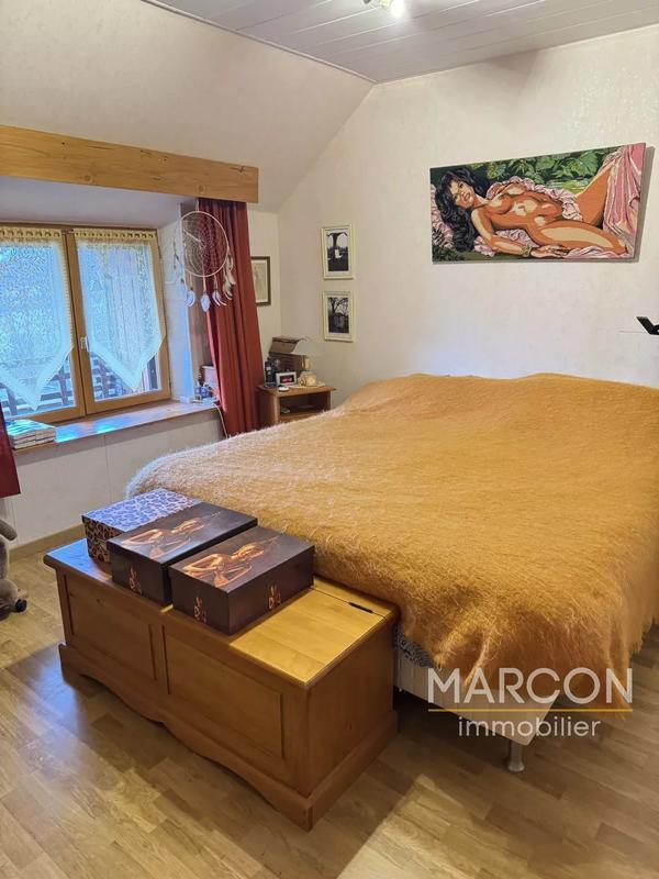 Maison - 175 m² - 10 pièces