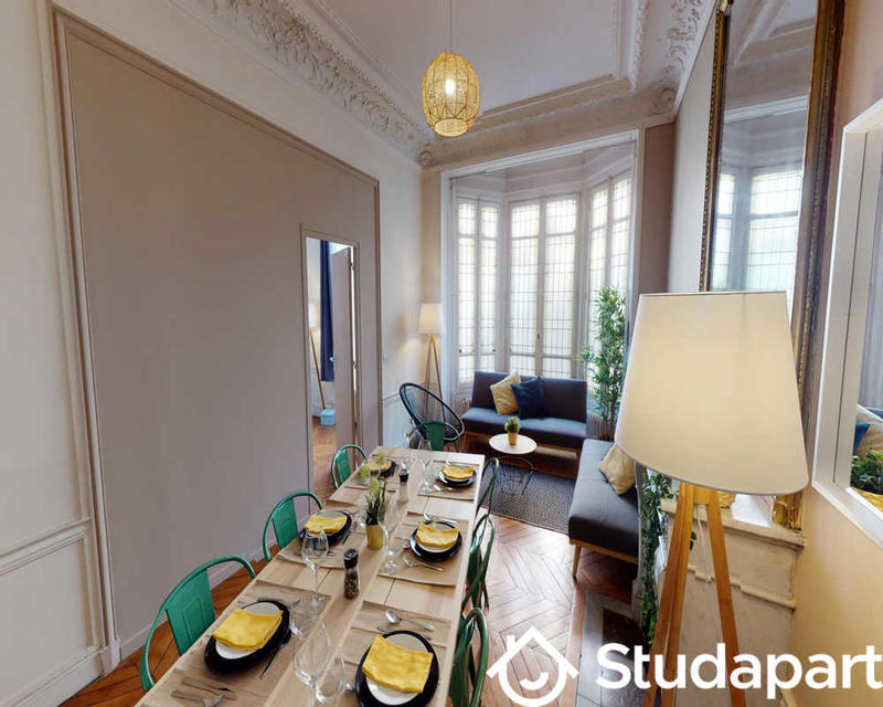 Chambre - 200 m² - 1 pièce