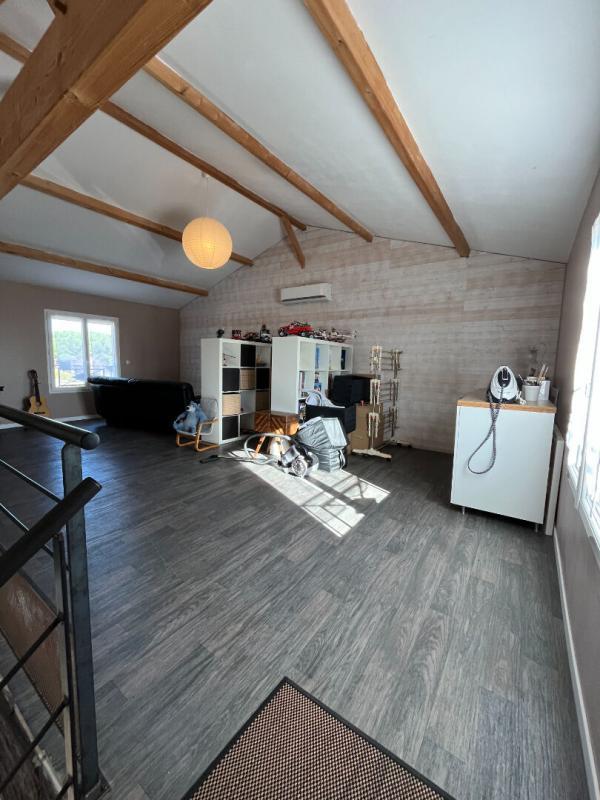 Villa - 210 m² - 11 pièces