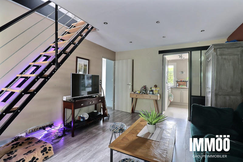 Maison - 95 m² - 5 pièces