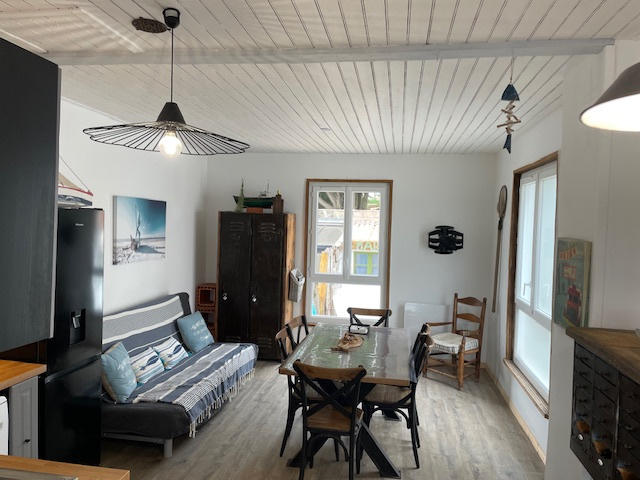 Maison - 89 m² - 8 pièces