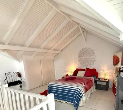 Appartement - 85 m² - 4 pièces