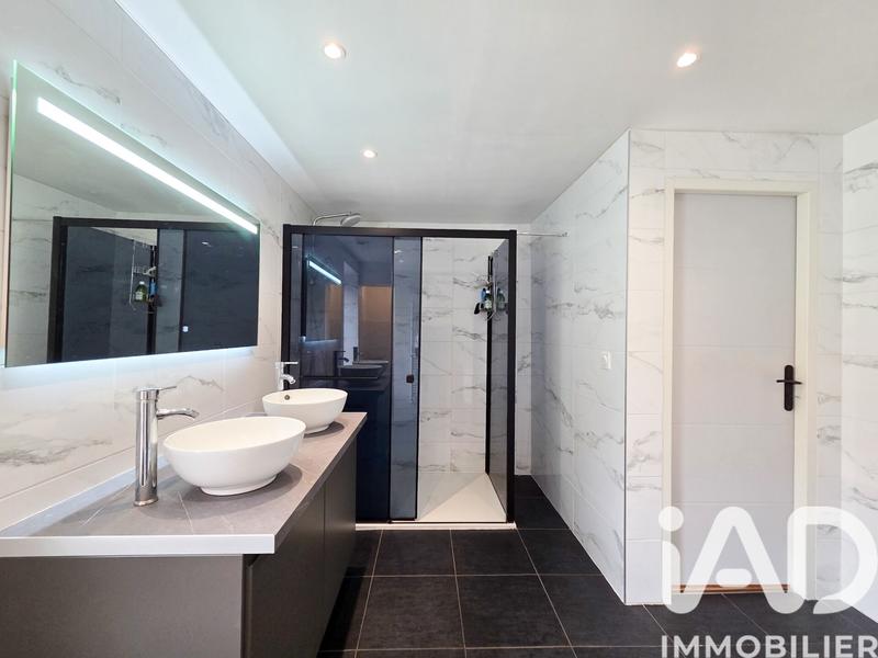 Maison - 130 m² - 6 pièces