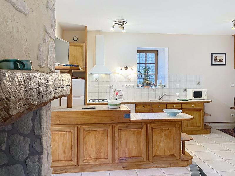 Maison en pierre - 127 m² - 6 pièces