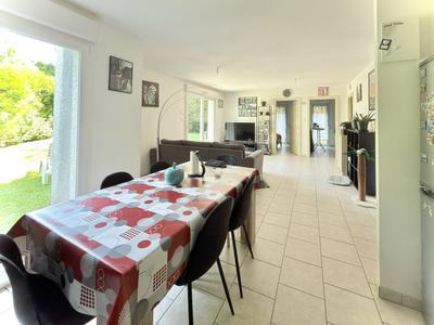 Appartement - 71 m² - 3 pièces