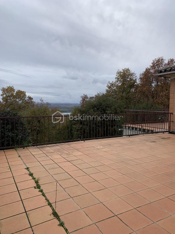 Demeure - 130 m² - 5 pièces