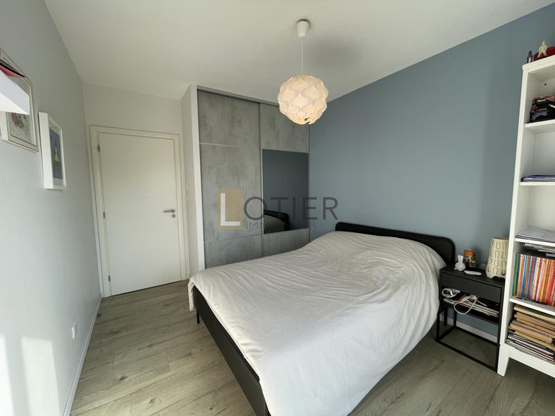 Maison - 240 m² - 5 pièces