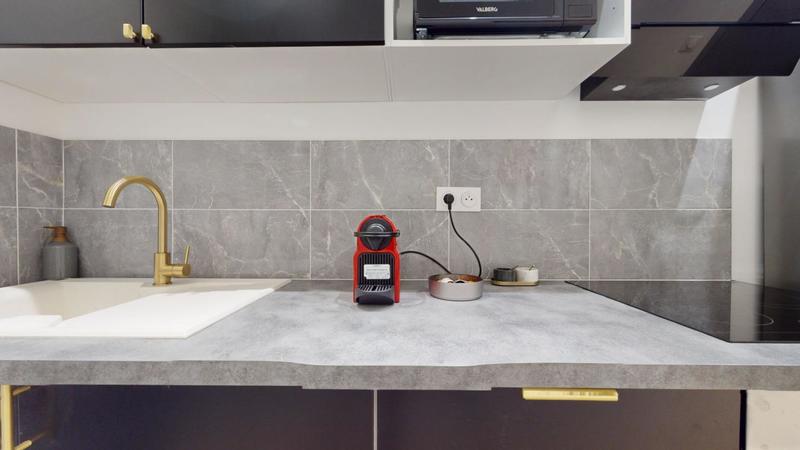 Appartement - 77 m² - 5 pièces