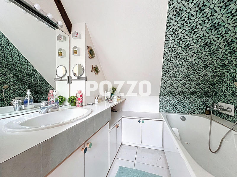 Appartement - 75 m² - 3 pièces