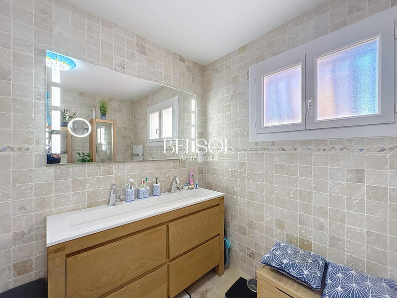 Maison - 127 m² - 5 pièces