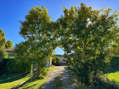 Corps de ferme - 230 m² - 9 pièces