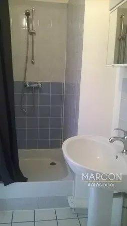 Maison - 428 m² - 18 pièces