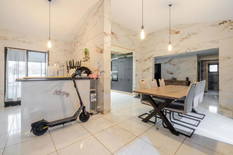 Villa - 145 m² - 6 pièces