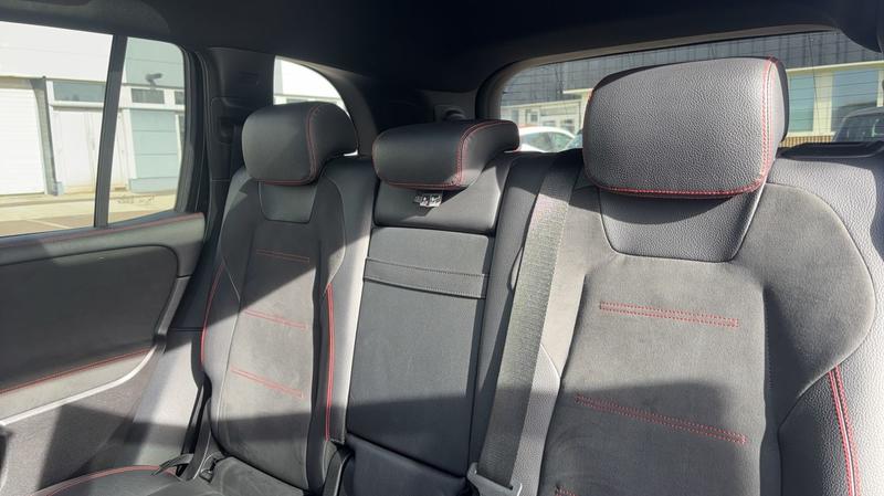 Mercedes Classe Gl Glb 200 d 150 8g-Tronic Amg Line