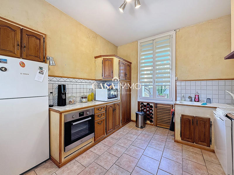 Maison - 185 m² - 8 pièces