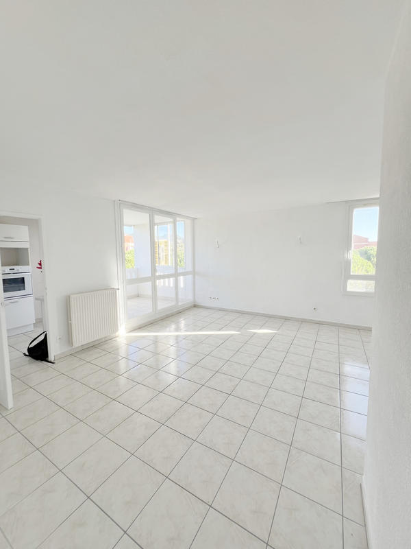 Appartement - 72 m² - 3 pièces