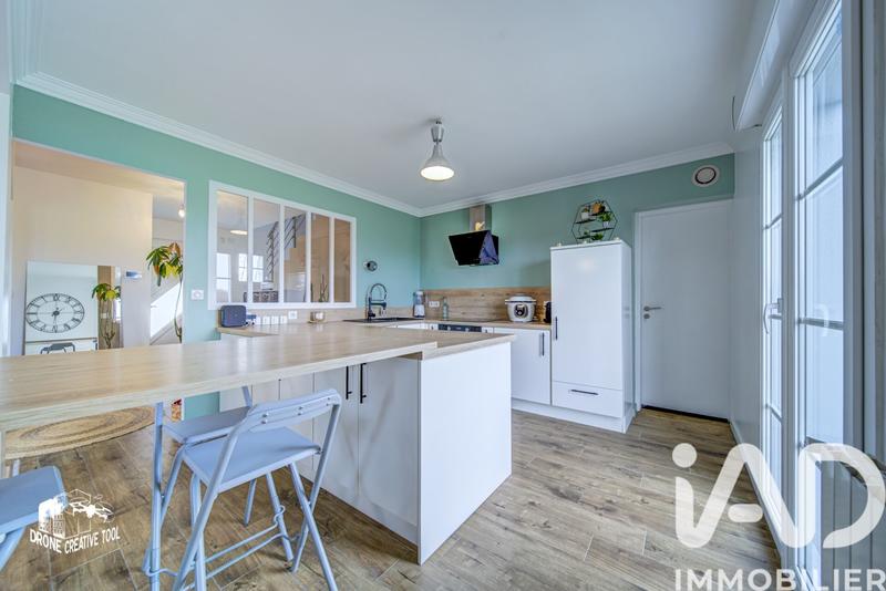 Maison - 202 m² - 6 pièces