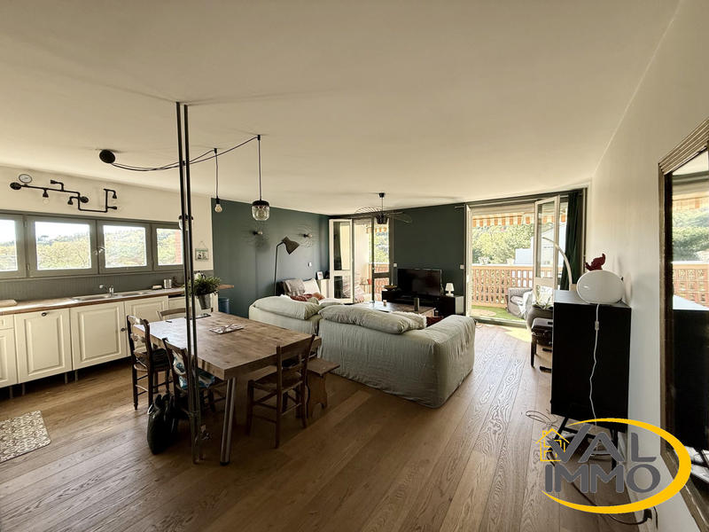 Appartement - 84 m² - 4 pièces