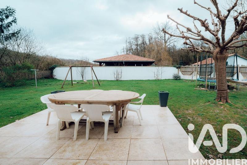 Maison - 91 m² - 4 pièces