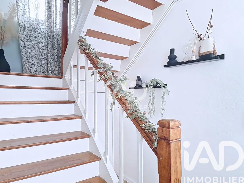 Maison - 93 m² - 4 pièces