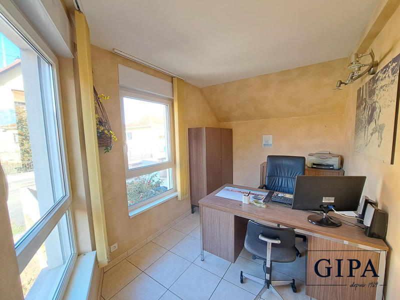 Maison - 140 m² - 5 pièces